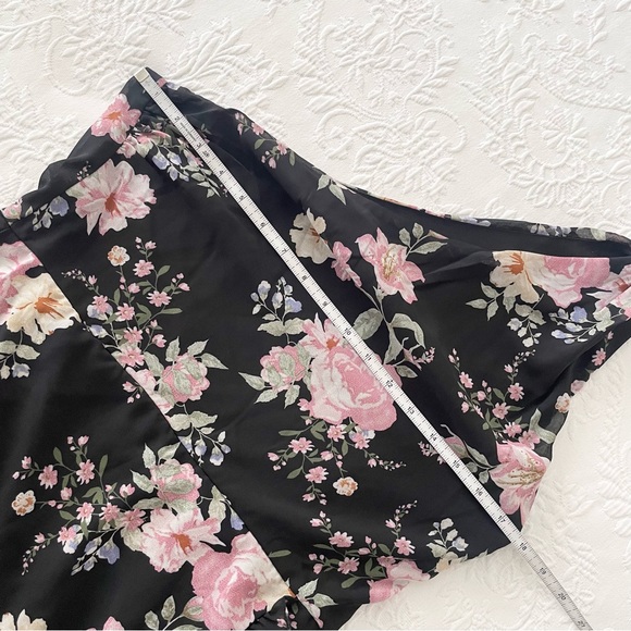 NWOT Bring Me Close Black Floral Print One-Shoulder High-Low Dress Large - Picture 6 of 7